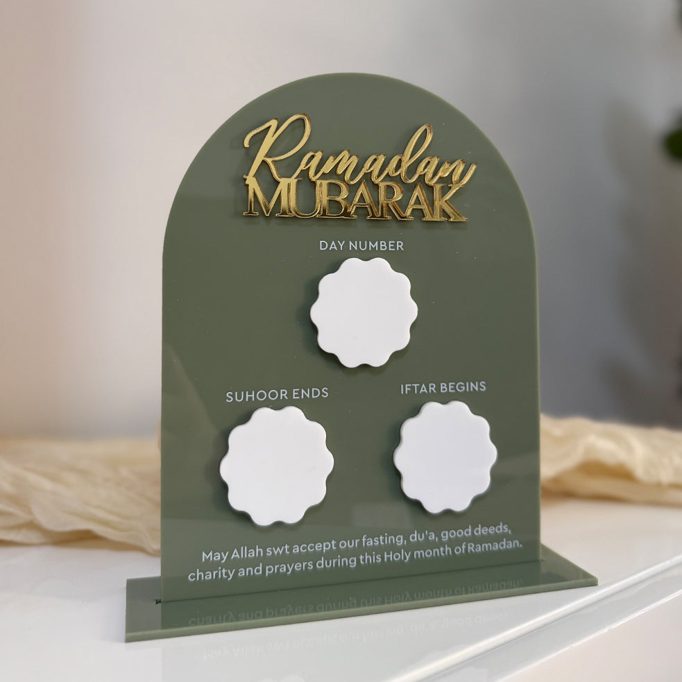 Ramadan Tracker Acrylic Plaque
